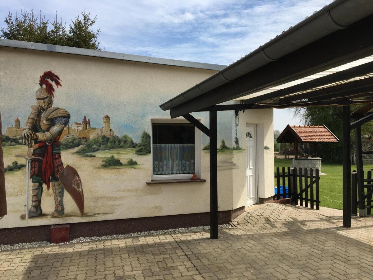 Schoener Ferienbungalow Umgeben Von Natur Und Nicht Weit Zur Ostsee Neubukow Экстерьер фото